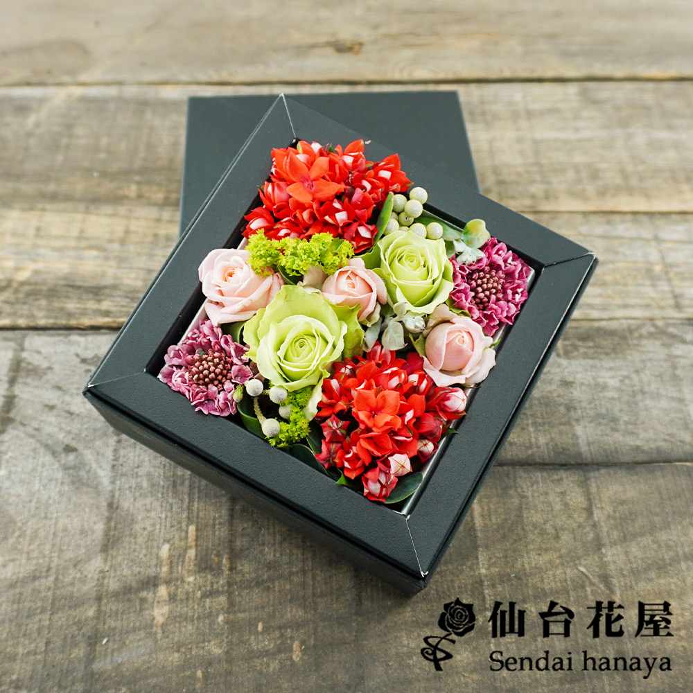 仙台花屋 宮城県仙台市 仙台の花屋 花 花束 当日配達 セキスイスーパーアリーナへ直接無料配達 商品を選ぶ バラのフラワーボックス 3 850円